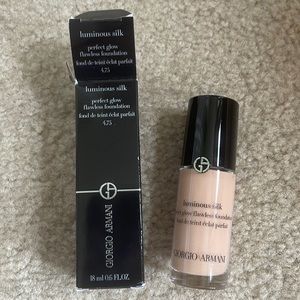 Giorgio Armani Luminous Silk Foundation, Shade 4.75, 0.6 fl oz